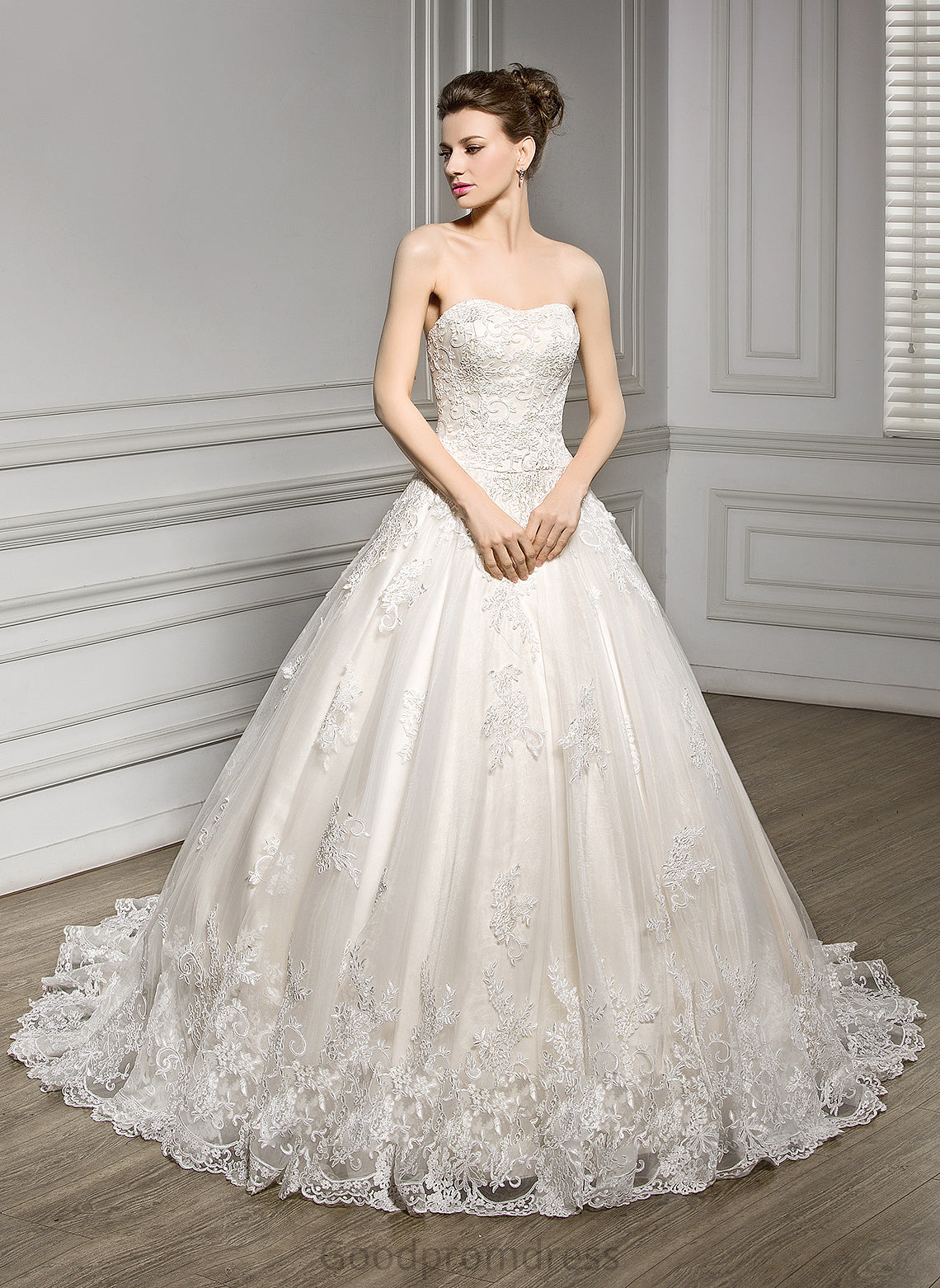 Wedding Train Sweetheart Ball-Gown/Princess Lace Tulle Court Phyllis Dress Wedding Dresses