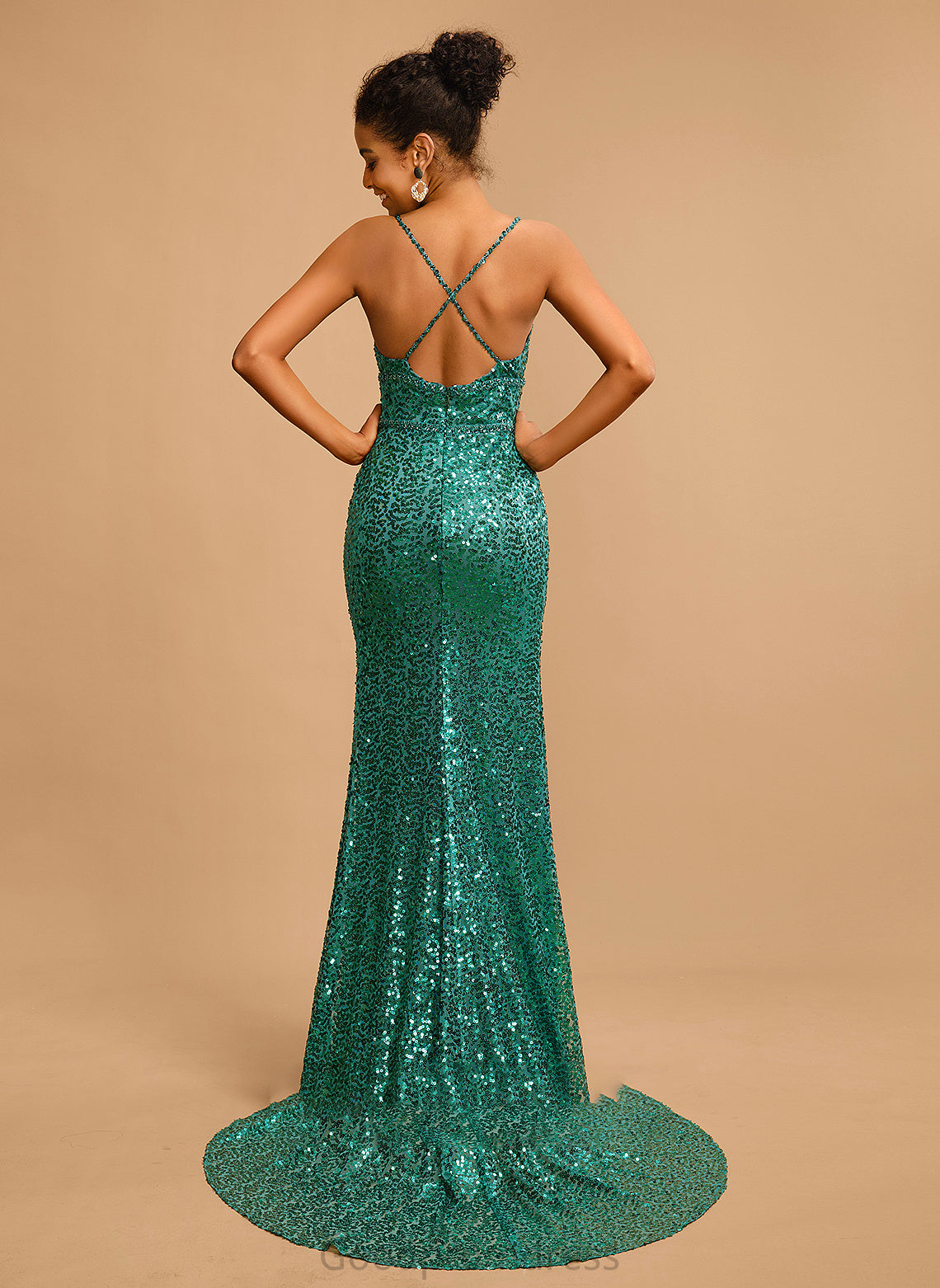 V-neck Trumpet/Mermaid Sequins With Sequined Beading Amira Prom Dresses Floor-Length